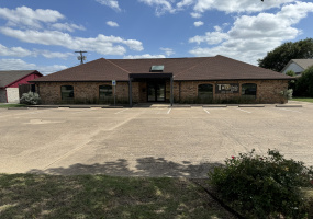 208 Dalton, DeSoto, Texas 75115, 8 Rooms Rooms,2 BathroomsBathrooms,Office,For Sale,Dalton,1330