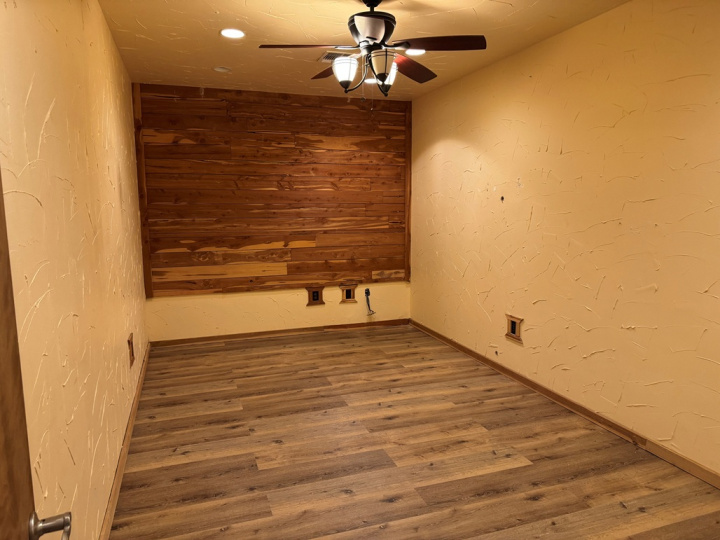 Suite 300 Office