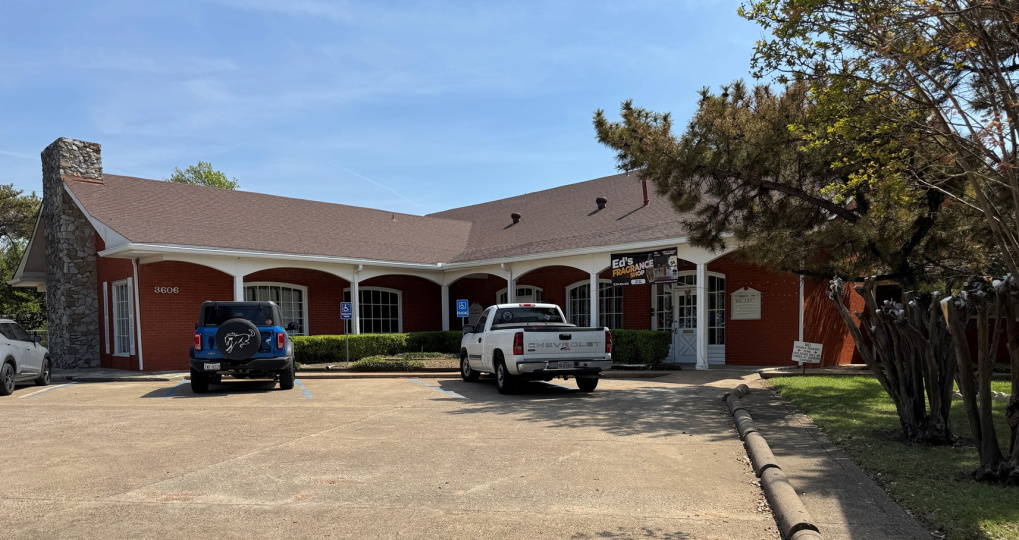 3606 Marvin D. Love Frwy.